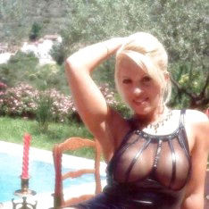 Dolly Golden