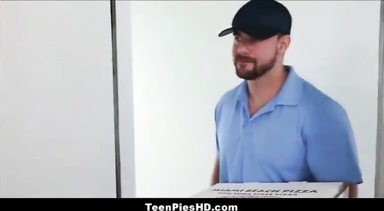 hot teen red head creampie from pizza guy for pizza money