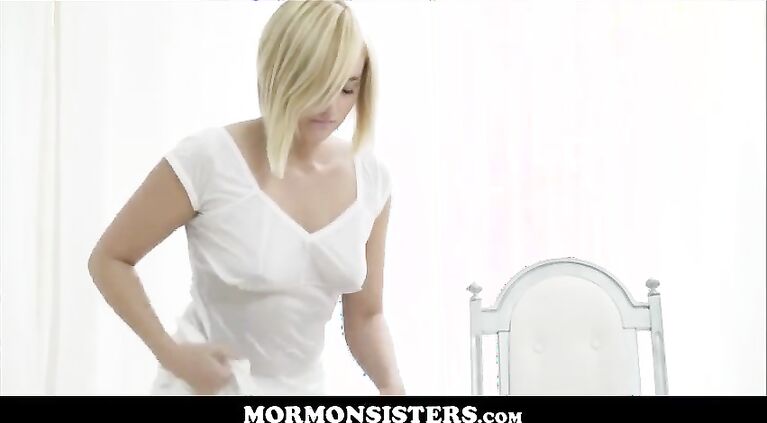 virgin blonde teen mormon d. orgasms in front of her dad the church president