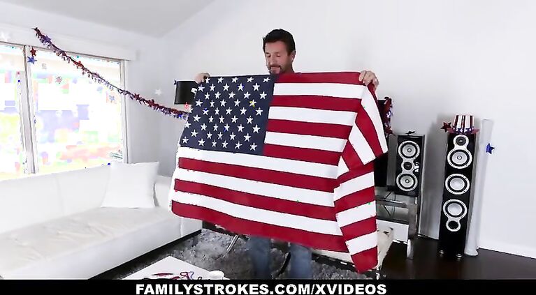 FamilyStrokes - Messy Family Fuck Fest On JUly 4 (Sarah Vandella) (Zoey Parker)
