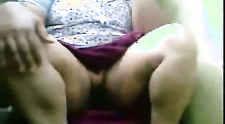.com – Indian Busty Housewife Exposing Her Pussy Sitting Outside Her House