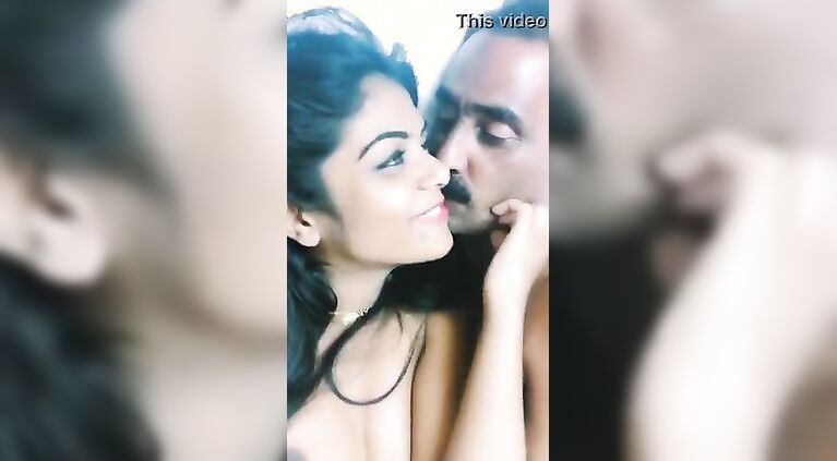 Desi indian collage girls with her boy friend see more videos here http://www.soniyabedi.com/