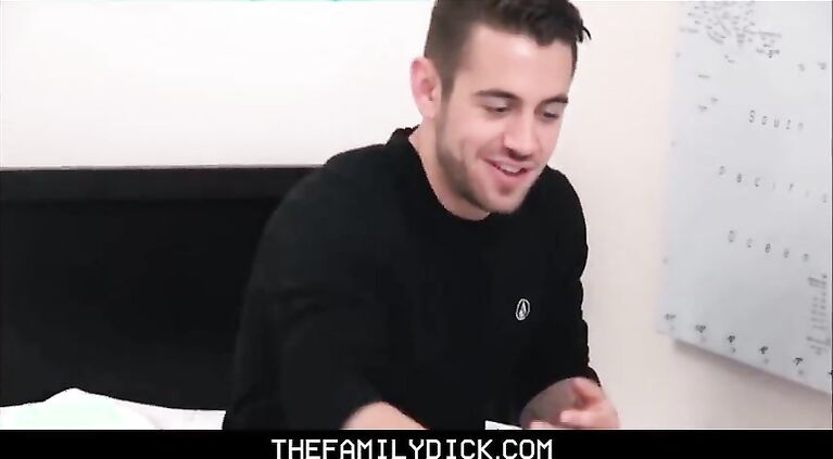 Jock Step s. Dante Colle Family Sex With Bear Step Dad Max Sargent After Mom Leaves
