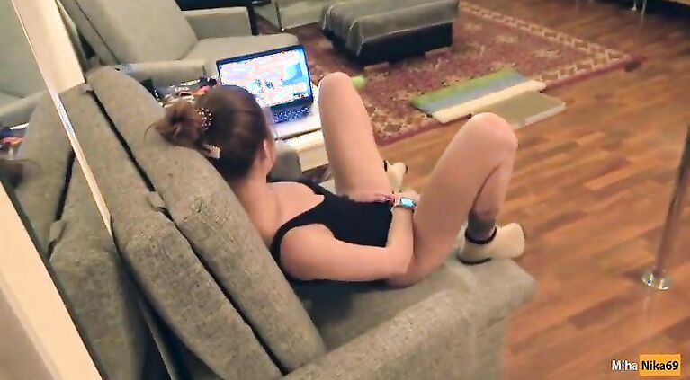 Self-Isolation Brought my Sister To stay home. Fuck a bitch near you at http://taraa.xyz/1oG0