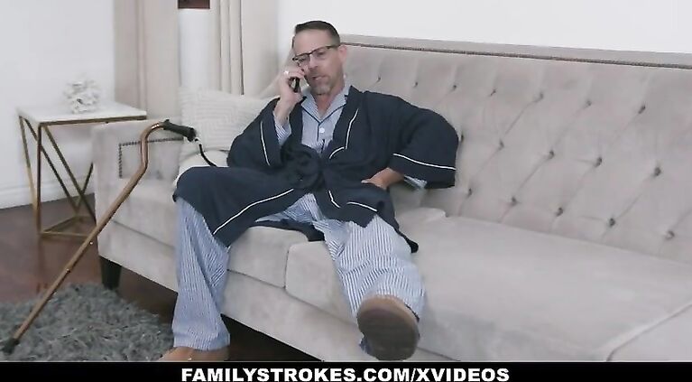 Family Strokes - Pretty Girl (Zoe Sparx) Fucked By Creepy StepGrandpa