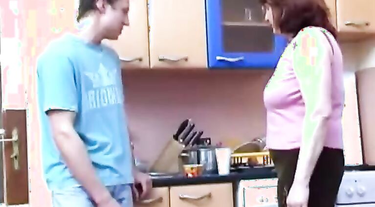 Enjoying grandmommys delicious pussy for breakfast
