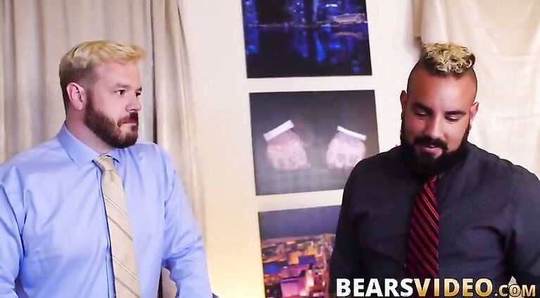 chubby and hairy bear luis vega fucked by hunky john thomas
