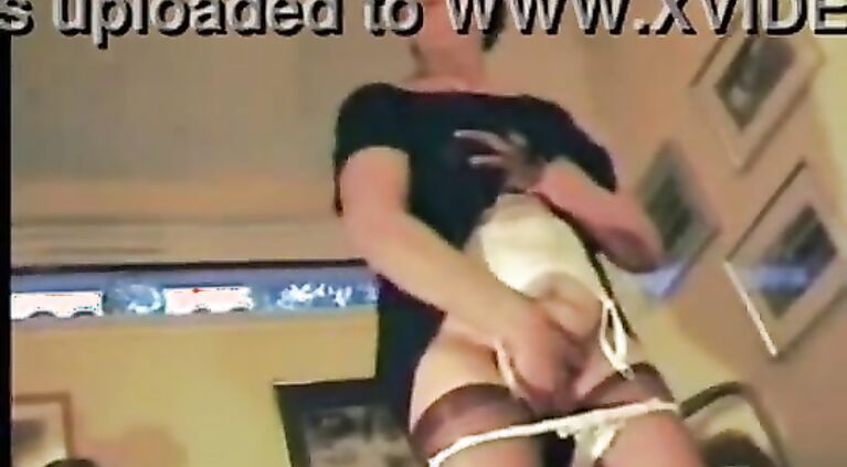 Pervert granny loves to be watched while fingering.