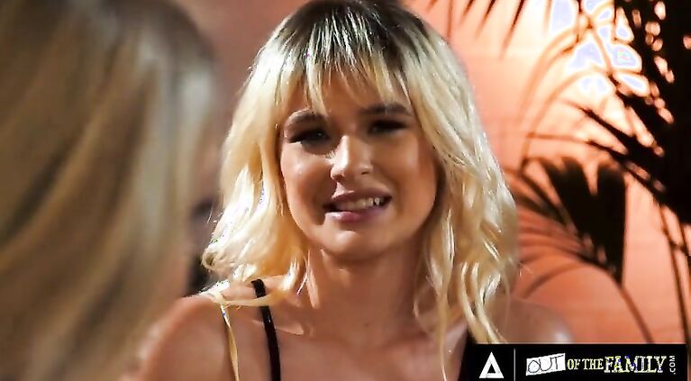 Jealous Jessie Saint Wants To Prove Her Stepsister That She's Better Than Her Bestie