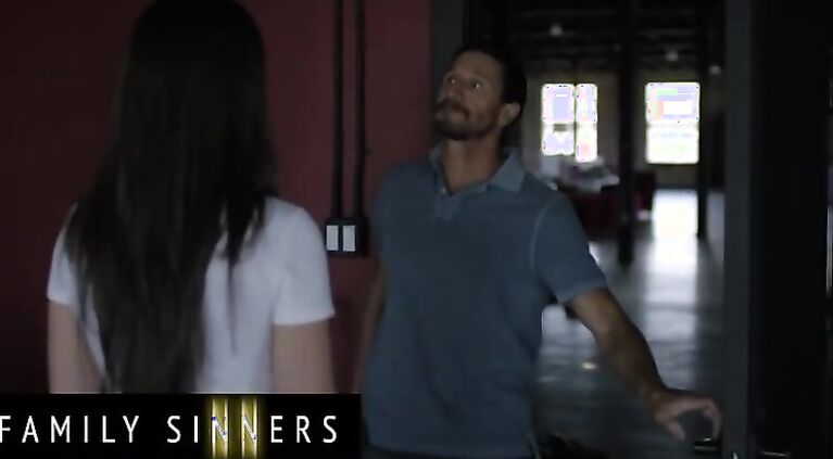 Family Sinners - Nicole Sage Gives Her Stepdad A Tour Of Her Flat & Rides His Cock In Every Corner