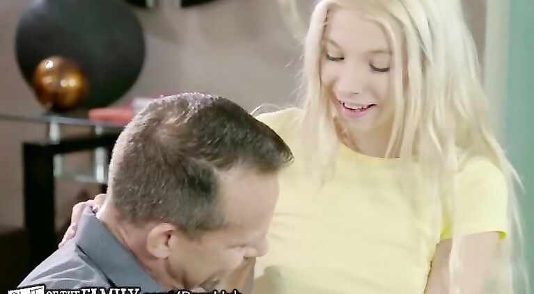 Small Teen Kenzie Reeves Orgasms 4 Step Daddy & Mom WATCHES!