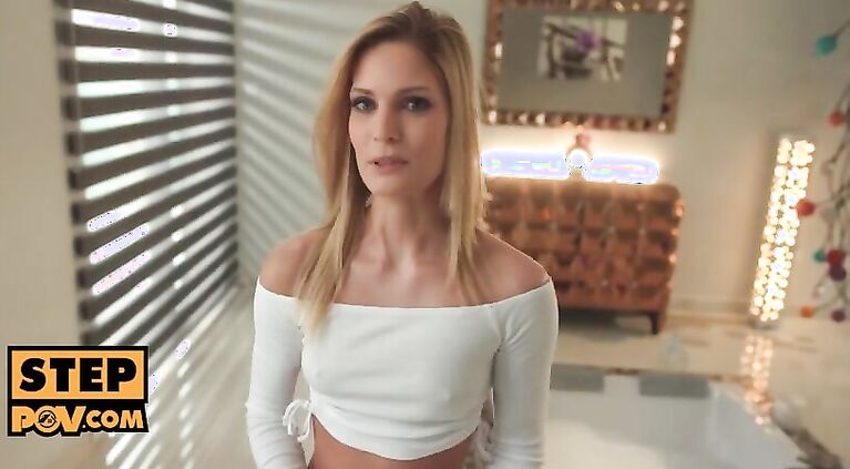 POV - Banging your slut Candee Licious in POV