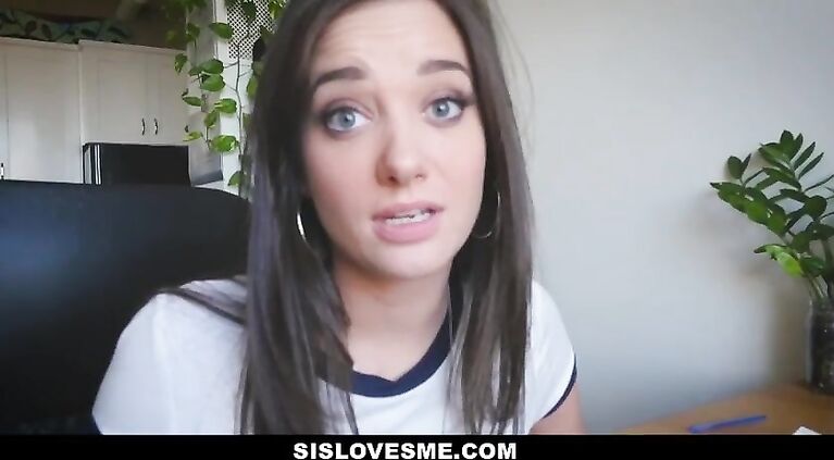 SisLovesMe - StepSis Offers BIG Ass For Schoolwork