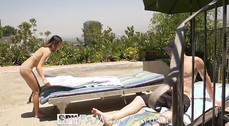 SPYFAM Step Bro Gets Outdoor Handjob Pleasure