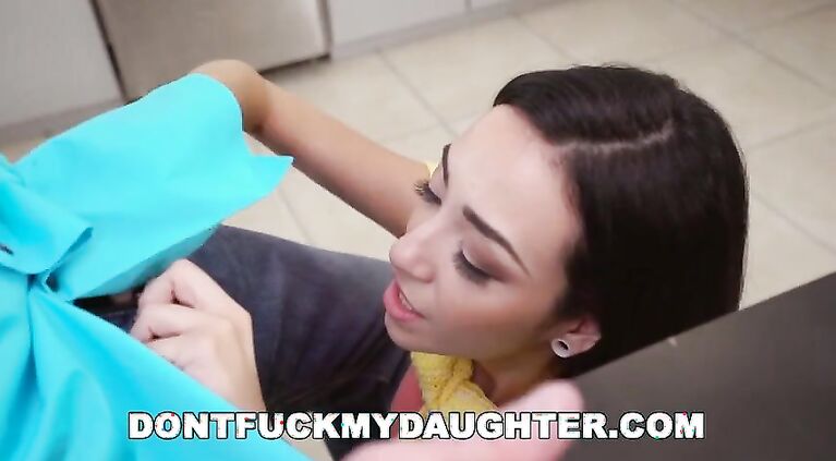 DON'T FUCK MY DAUGHTER - Cute Teen Kiley Jay Craves Her Tutor’s Big Cock