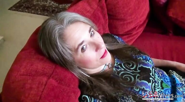 USAwives Mature Seductive Solo Play and Stripping
