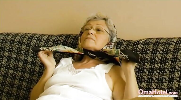 OmaHoteL Horny Grandma Toying Her Hairy Pussy