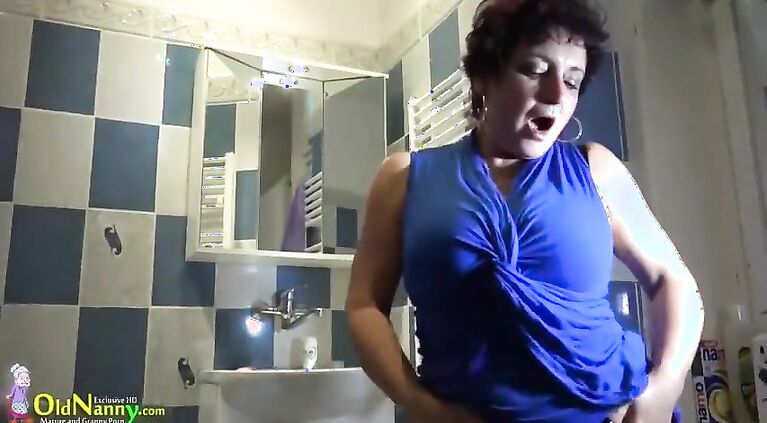 Old matures take off panties