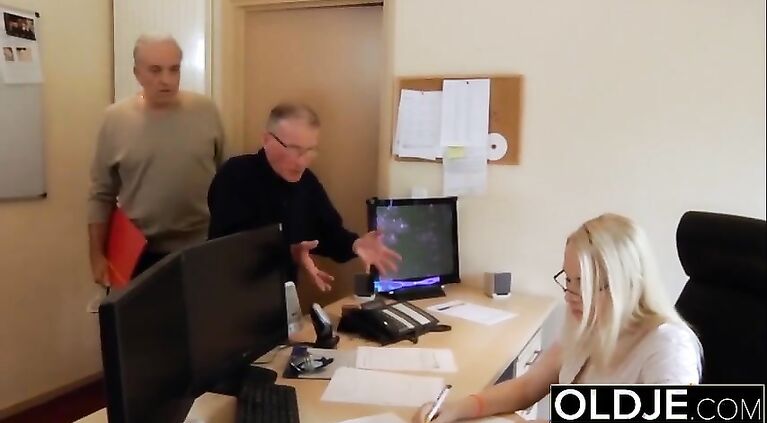 Old - Just turned 18 and fucks a wrinkled old man gets pussy fucked