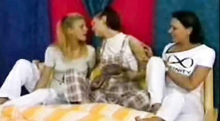 Lusty homemade incest porn with taboo sex and wives.