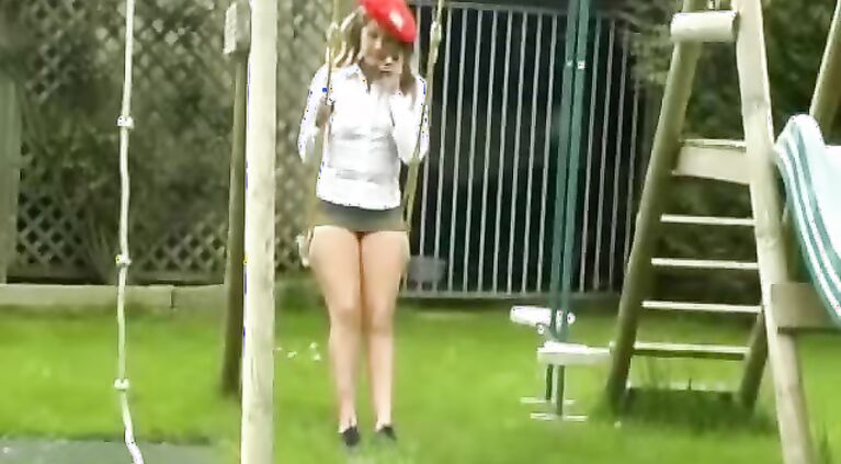 Making some amateur porn videos inside the house they didn't care.