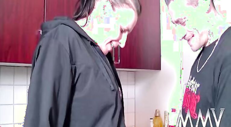 Cocks and dicks gleaming in xxx family incest videos.