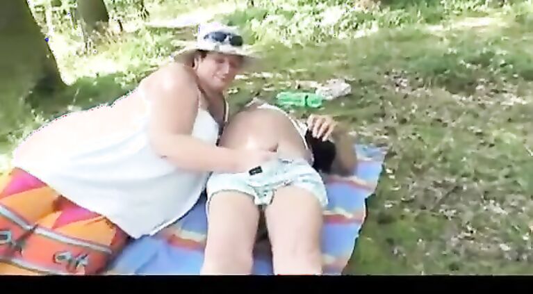 Hot babe joins to grandma and grandpa