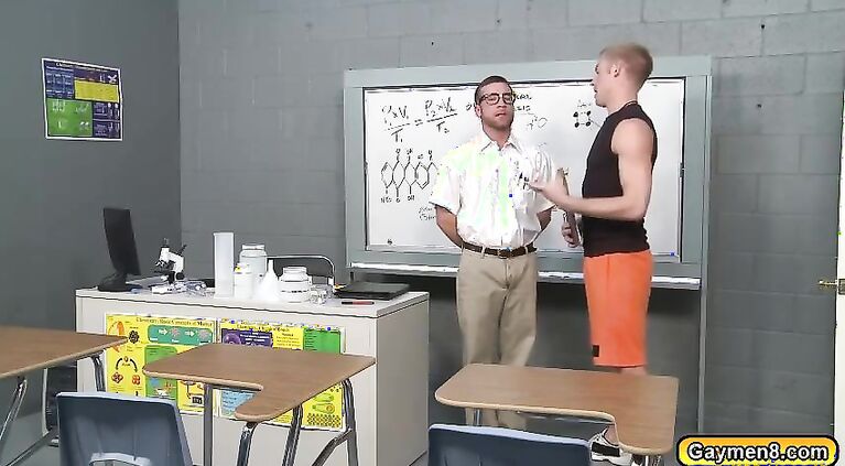 Student let his Teacher suck his dick