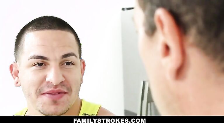 FamilyStrokes - Hot StepSis (Ally Berry) Can't Resist Fucking Stepbro