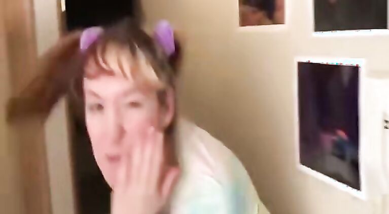 A rough oral sex encounter between relatives caught on homemade porn. Girls slobbering over cocks and enjoying the tightness of each other's wet pussies.