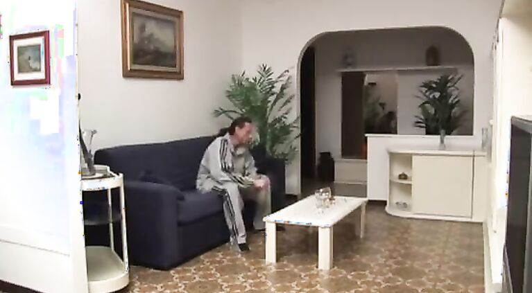 his d. comes home late and she s f. to suck his cock