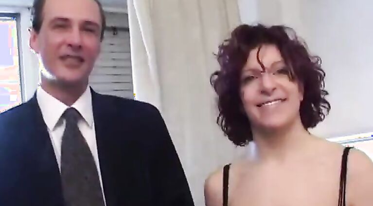 The secrets of dirty italian housewives Vol. 2