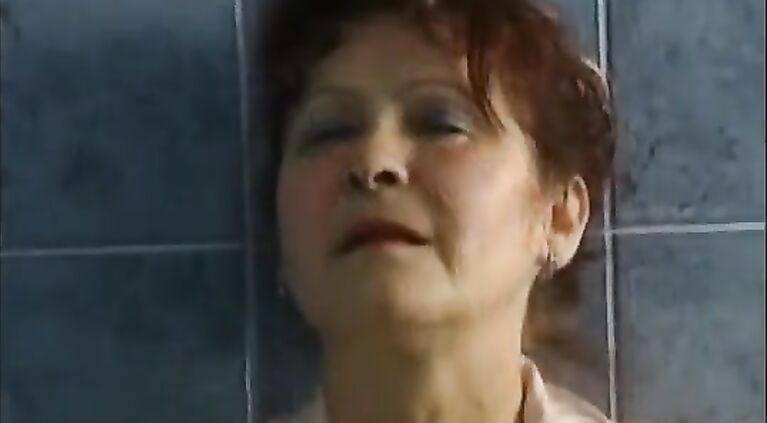 A real Milf slut sucks cocks in the toilet