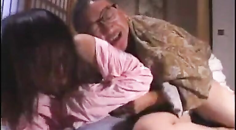 [CLIP COLLECTION]　日本人　近親相姦　父娘　強引